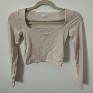 Aritzia babaton contour top